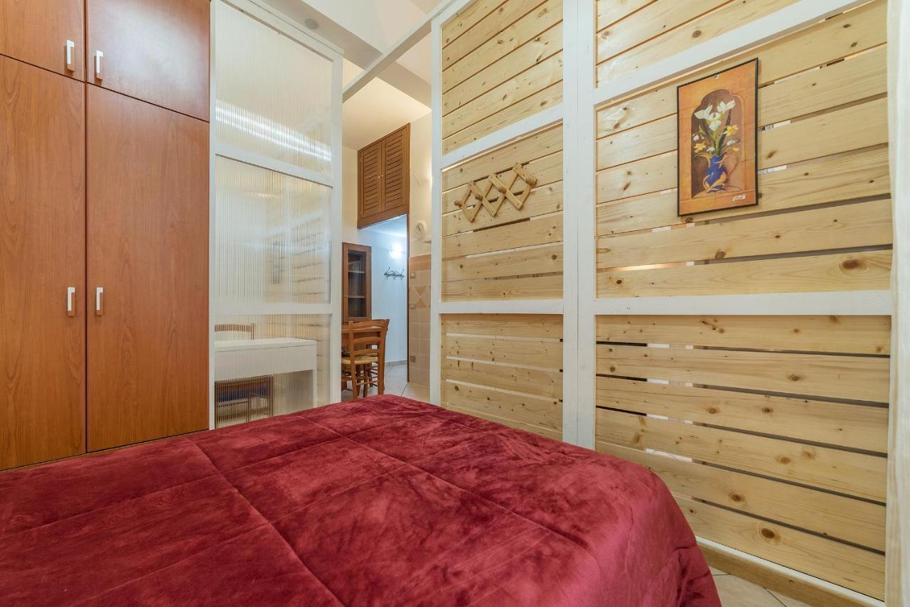Vittorio Emmanuele & Colosseo Studio Рим Экстерьер фото