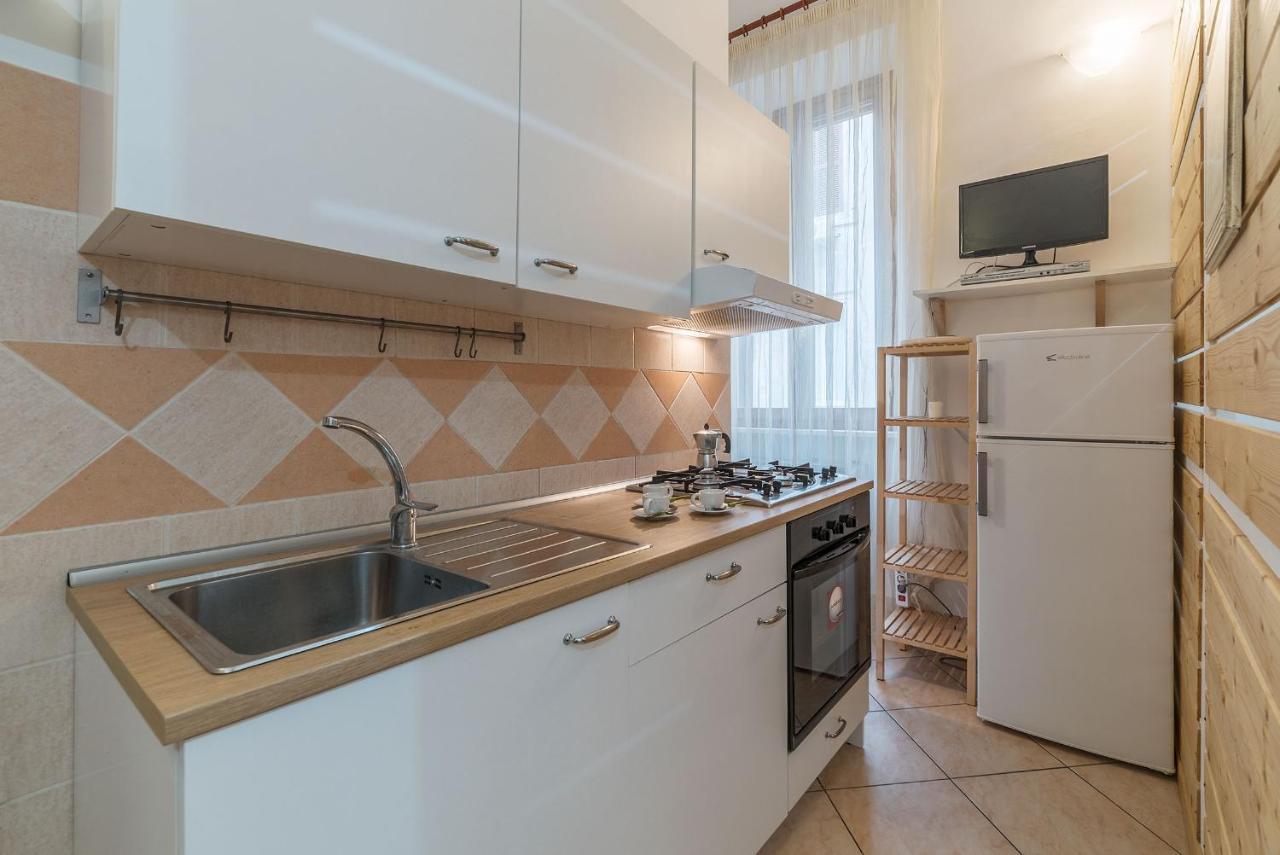 Vittorio Emmanuele & Colosseo Studio Рим Экстерьер фото